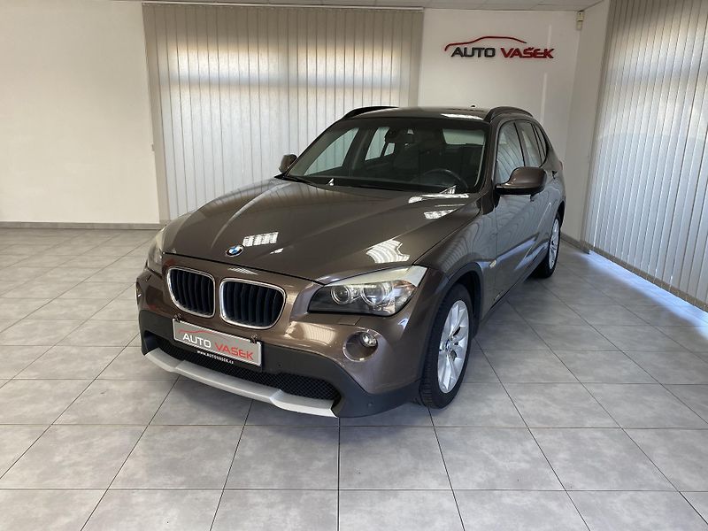 BMW X1 2.0D  XDRIVE REZERVACE  - fotka 5 z 23