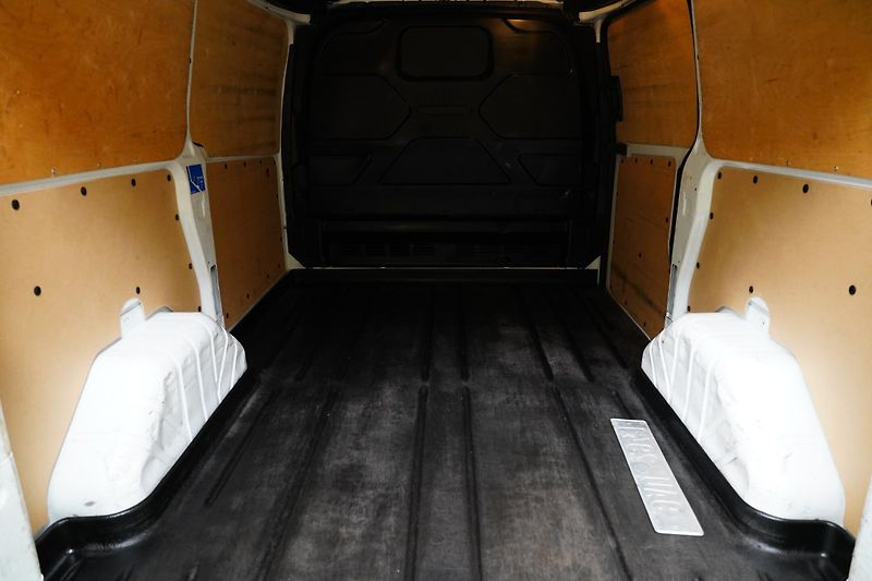 Ford Transit Custom - fotka 20 z 20