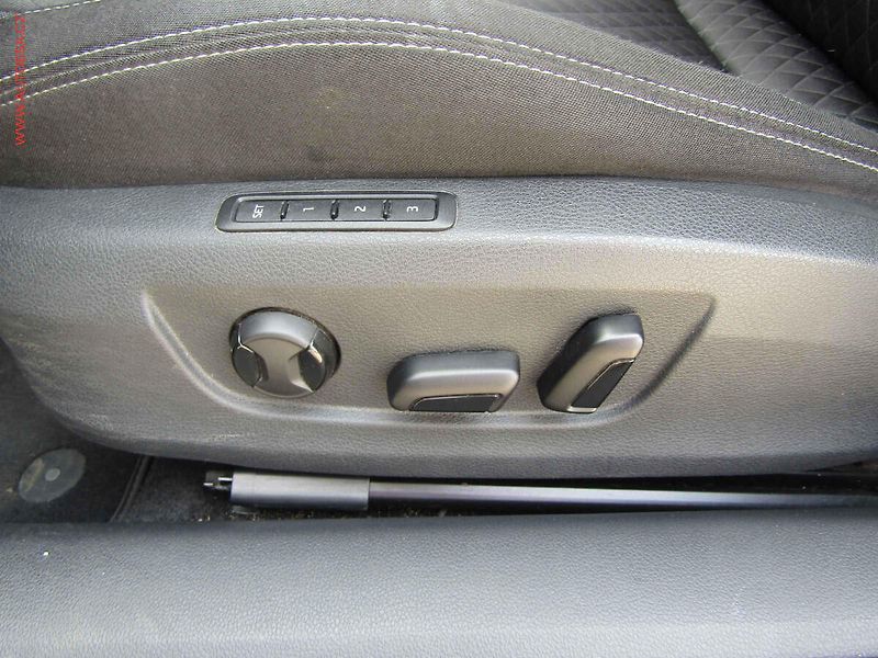 Škoda Superb (2016) 1.6TDI, servis.kniha - fotka 13 z 20