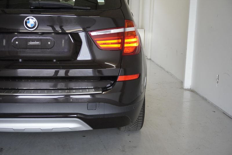 BMW X3 3.0d 230 kW XDRIVE AUTOMAT - fotka 10 z 32