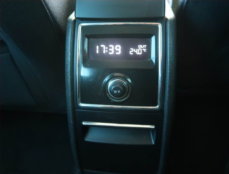 Škoda Superb (2013) Ambition 2.0 TDI, Automat - fotka 20 z 20