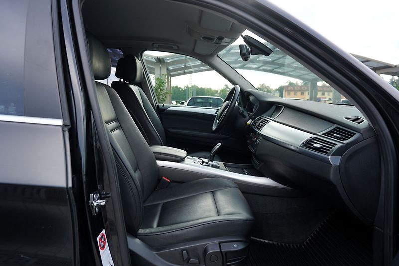 BMW X5 3.0d xDrive/Al/kůže/235 PS/AT - fotka 25 z 34