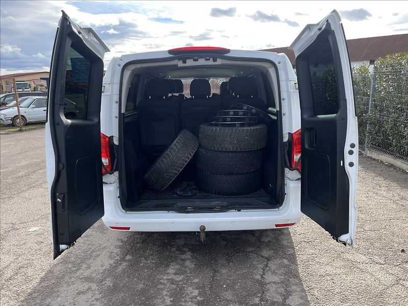 Mercedes-Benz Vito 2,1 119CDi 8.MÍST LONG 4x4 AUT - fotka 34 z 49