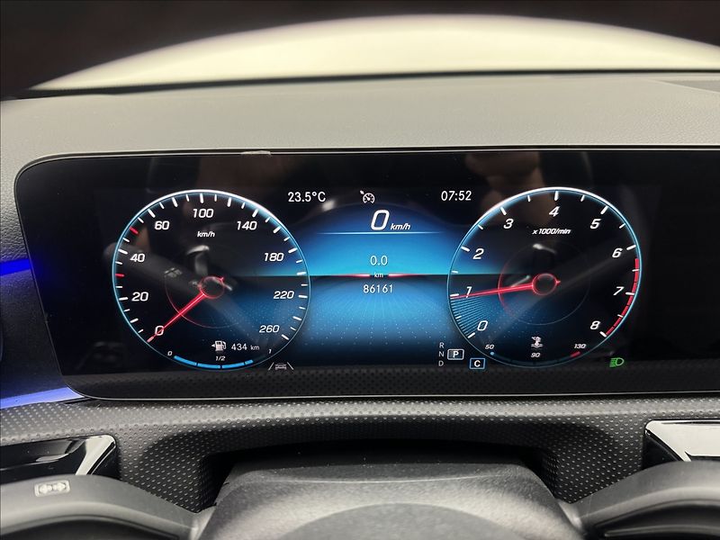 Mercedes-Benz Třídy A 1,3 AMG DPH KAMERA VÝHŘEV ČR - fotka 13 z 40