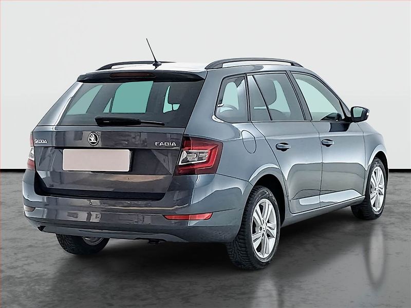 Škoda Fabia (2019) Style 1.0 TSI, Serv.kniha - fotka 5 z 17