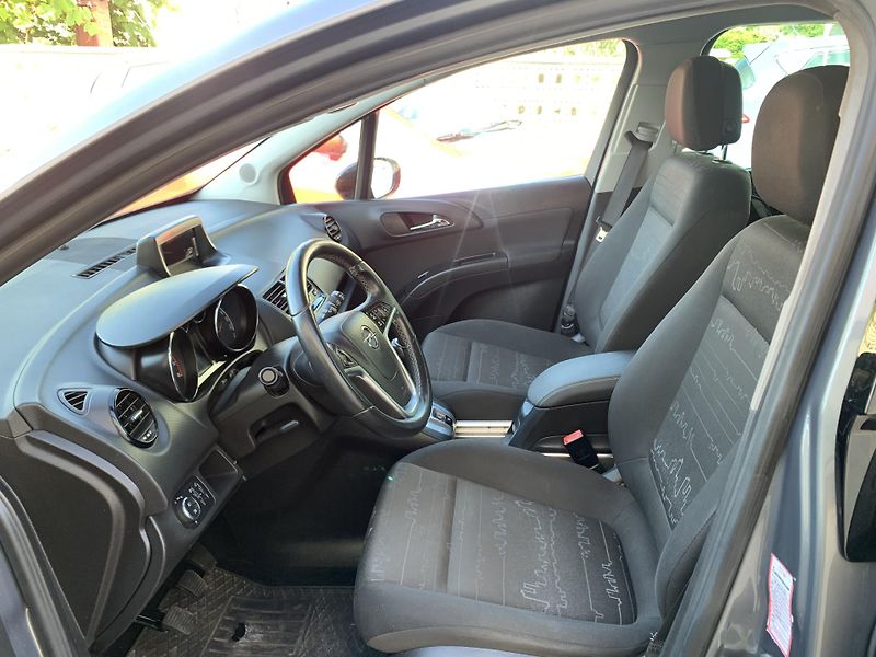 Opel Meriva 1.4i LPG ALU KLIMA TEMPOMAT - fotka 9 z 41
