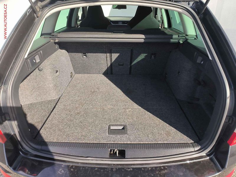 Škoda Octavia (2015) 2.0 TDi, Sport, DSG - fotka 7 z 23