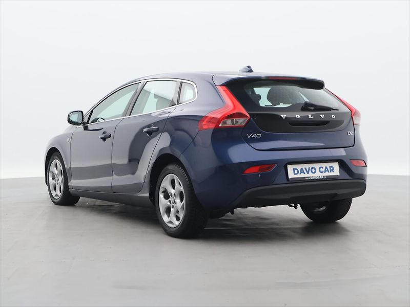 Volvo V40 1,6 D2 115 Summum - fotka 5 z 30