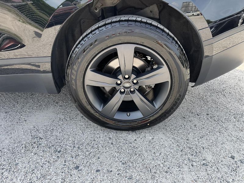 Land Rover Range Rover Velar (2020) 2.0 i 184KW 66000KM - fotka 24 z 26