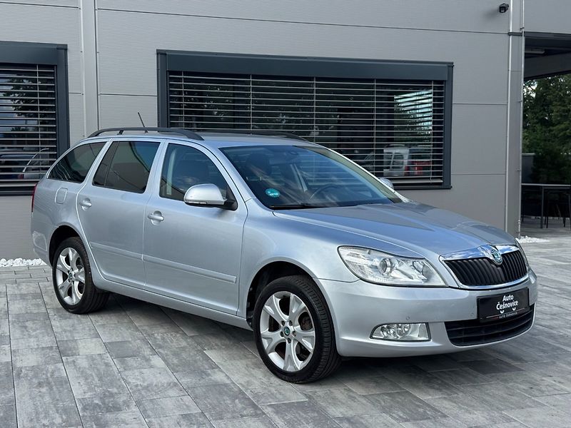 Škoda Octavia (2011) Elegance 2.0 TDI 4x4 103kW - fotka 3 z 36