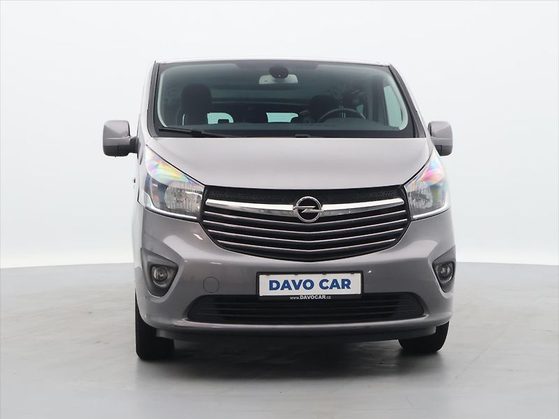 Opel Vivaro 1,6 DCTi BiTurbo 107kW DPH - fotka 2 z 35