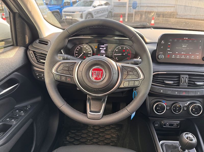 Fiat Tipo (2026) Sedan 1.6 Mjet (130k) URBAN - fotka 21 z 32