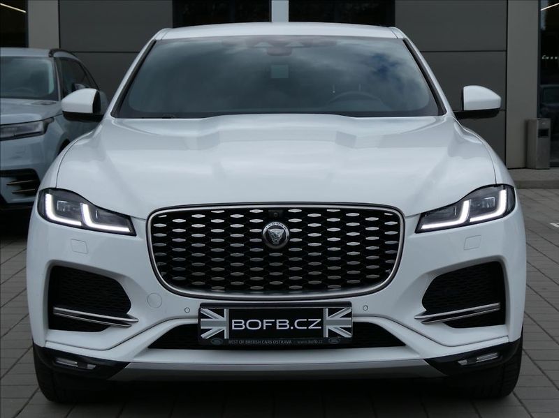Jaguar F-Pace 2,0 D200 S,1.maj,ČR,DPH - fotka 4 z 35
