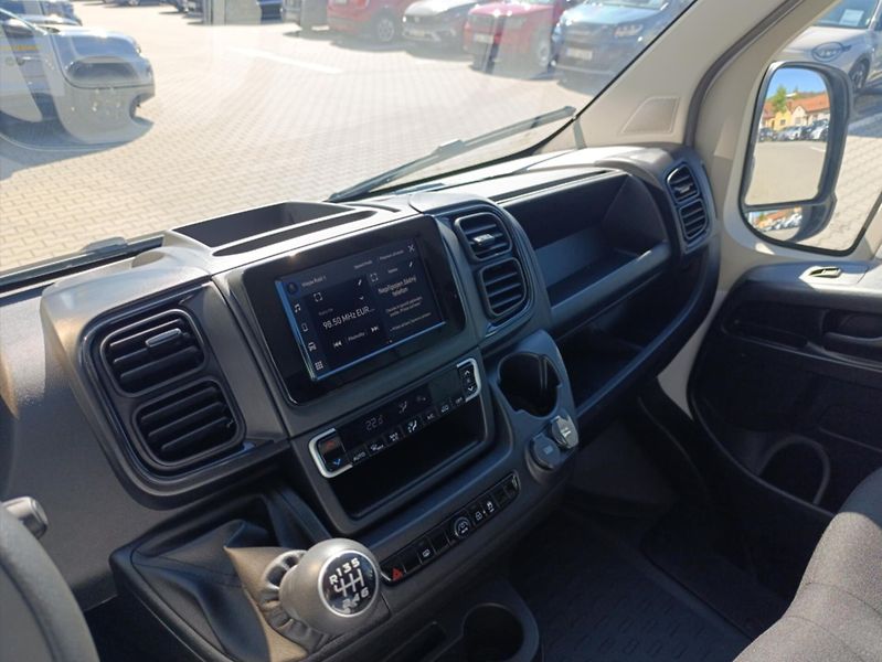 Fiat Ducato 2,2 MTJ 180k poloprosklená  Ma - fotka 15 z 15