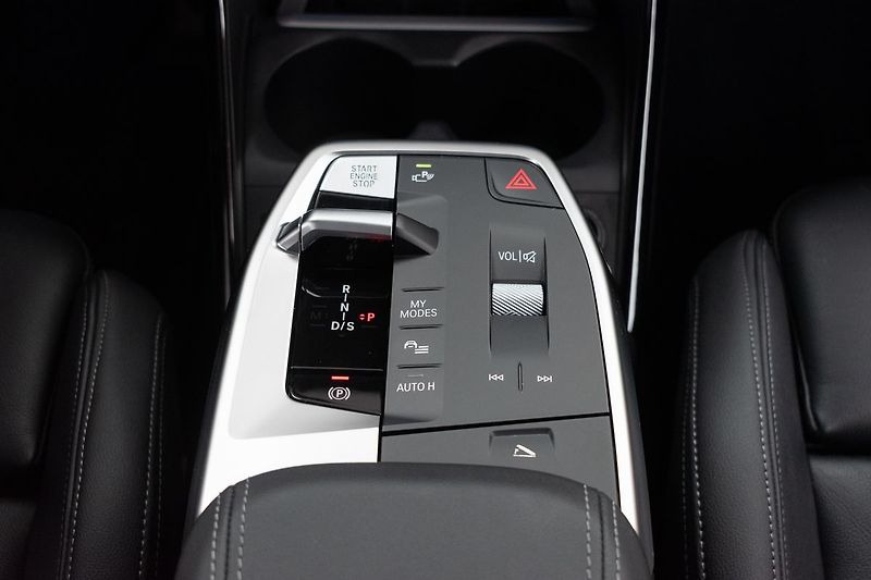 BMW Řada 2 218d ///MSPORT*ZÁRUKA*DPH*ČR 1 - fotka 24 z 49