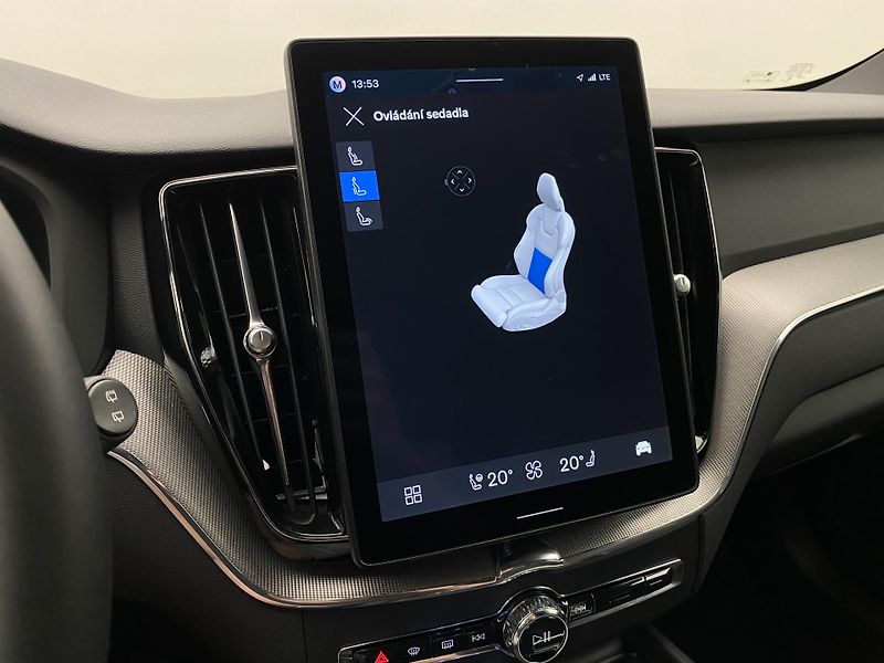 Volvo XC60 T6 AWD RECHARGE BLACK EDITION - fotka 58 z 61