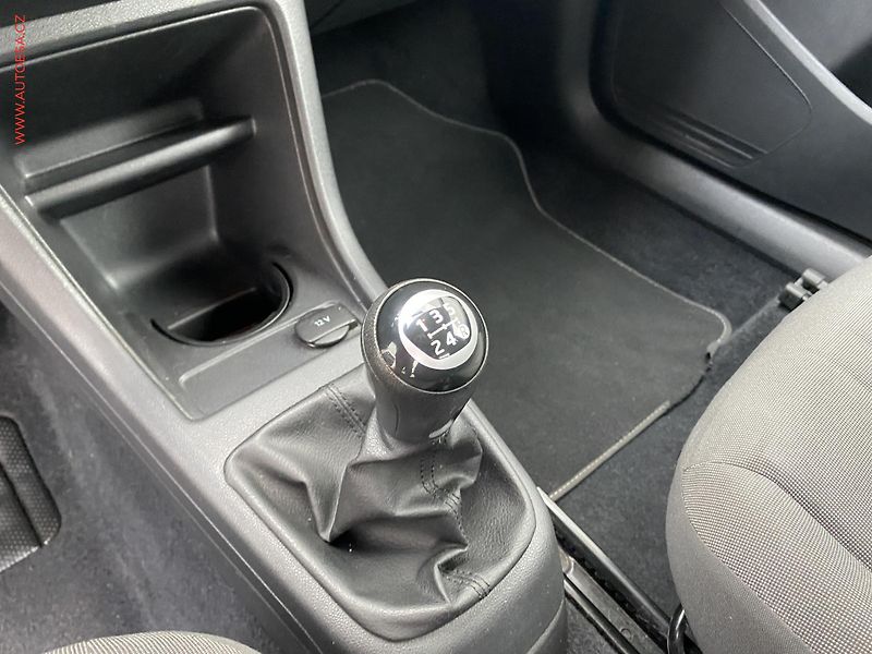 Volkswagen up! (2013) 1.0i, Move, navi - fotka 13 z 13