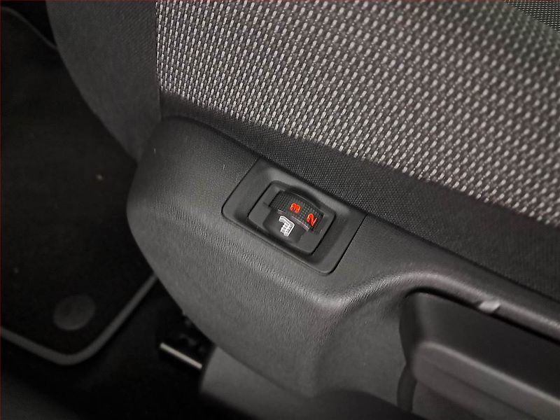 Citroën C3 Aircross (2023) 1.2 PureTech, ČR,1.maj - fotka 15 z 16
