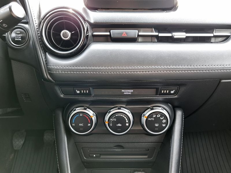 Mazda CX-3 (2021) 2.0 SPORTS LINE,NAVI,HEAD UP - fotka 31 z 41