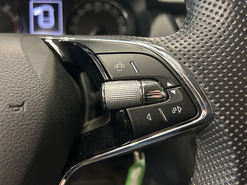 Škoda Fabia (2022) 1.0TSi Ambition TOP - fotka 11 z 22