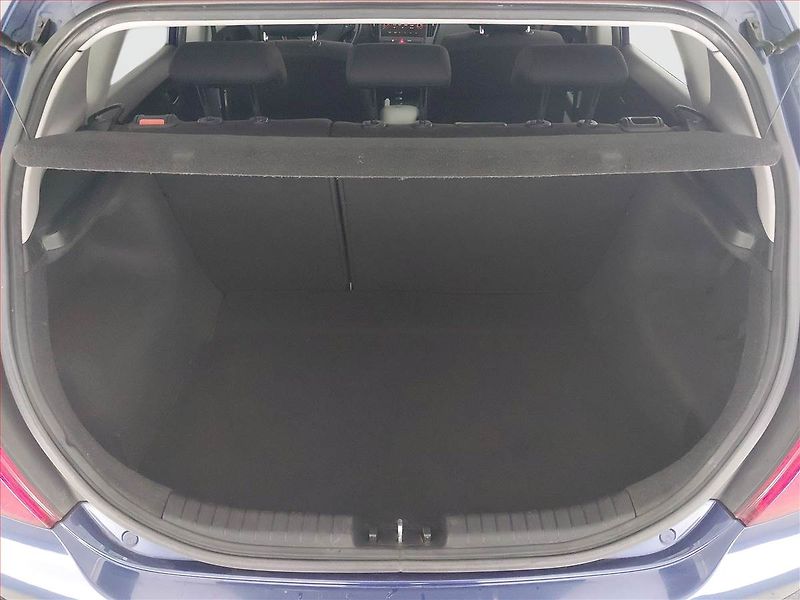 Kia Ceed (2009) 1.4 CVVT, nová STK, dobrý stav - fotka 14 z 16