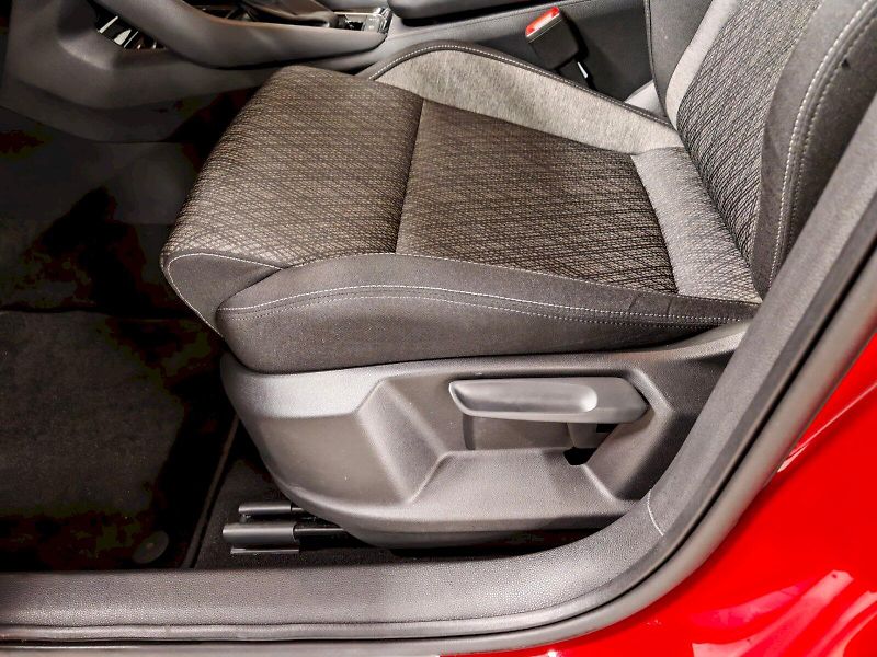 Škoda Karoq (2025) 1.5 TSI 110 kW DSG Top Selecti - fotka 21 z 29