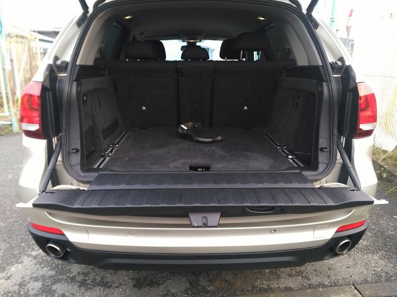 BMW X5 3,0d xDrive - fotka 7 z 36