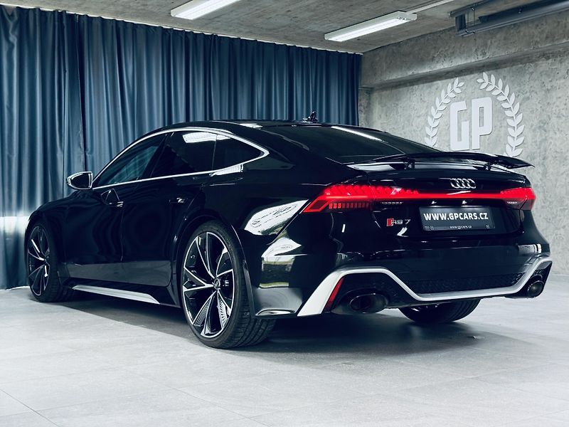 Audi RS 7 (2022) CARBON*VALCONA*NEZ.TOP*ZÁRUKA - fotka 5 z 43