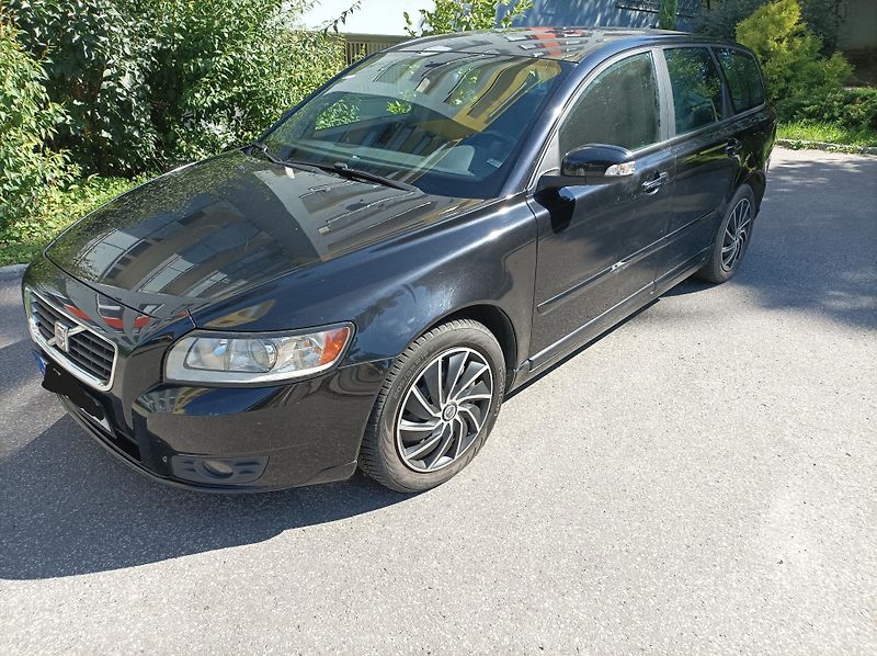 Volvo V50 (2008) - fotka 2 z 8
