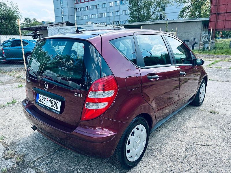 Mercedes-Benz Třídy A A160 CDi  60 kW  1.maj ČR půvo - fotka 5 z 17