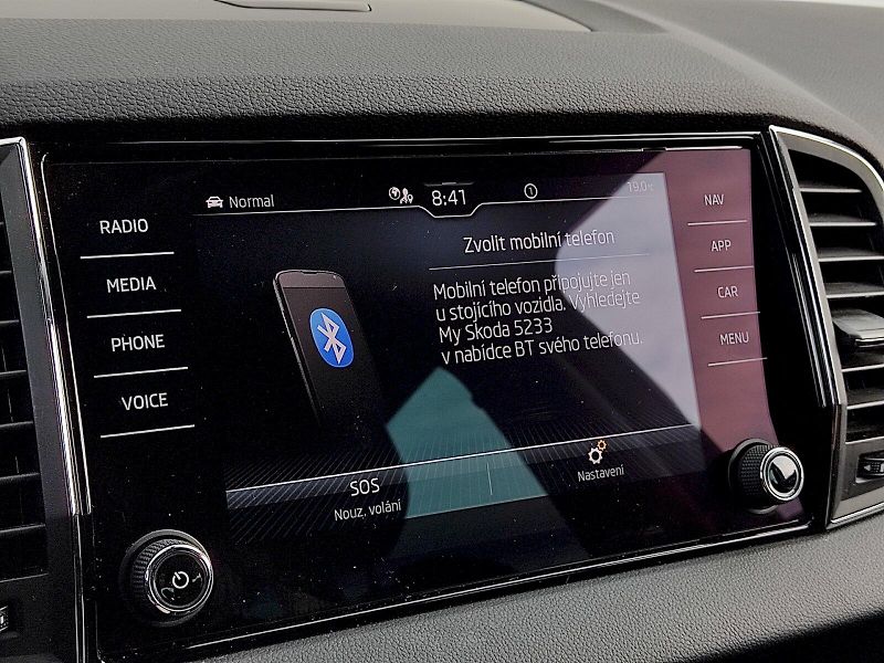 Škoda Karoq (2021) Style Plus 1,5 Tsi 110 Kw DSG - fotka 10 z 39