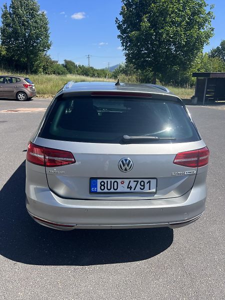 Volkswagen Passat (2014) 2,0TDI, Highline, DSG, STK3/28 - fotka 3 z 15