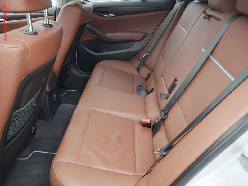 BMW X1 (2013) 2.0xd xD, AT, bixen - fotka 10 z 22