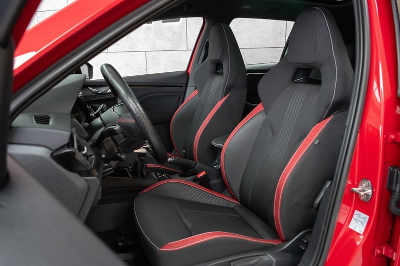 Škoda Kamiq 1.0 TSI MonteCarlo*TAŽNÉ*ČR 1M - fotka 11 z 44