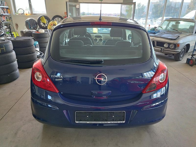 Opel Corsa (2009) 1,2i,59KW.KLIMA,SERVISNÍ KNIHA - fotka 6 z 23