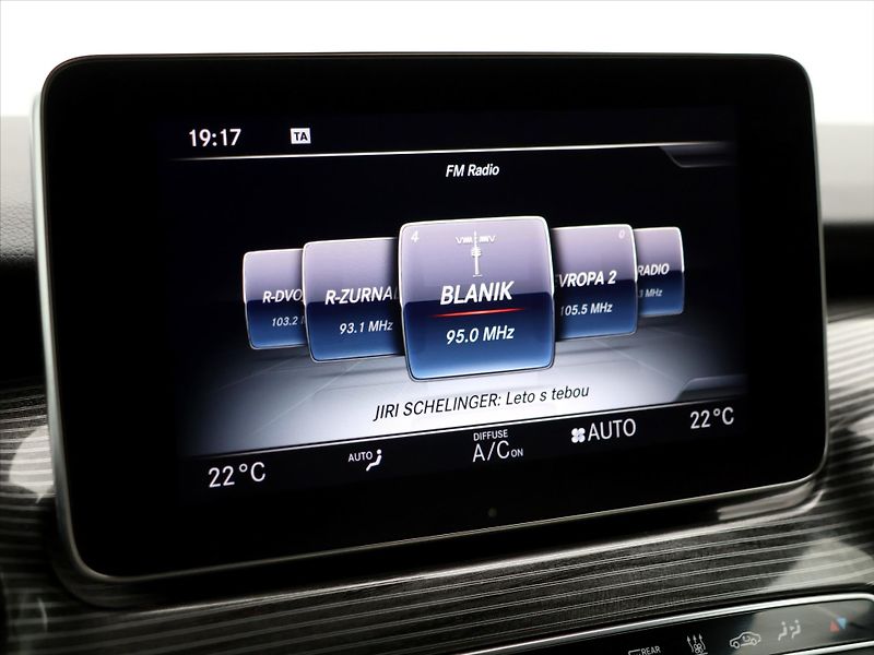 Mercedes-Benz Třídy V 2,0 300d 176kW CZ DPH 7-Míst 4 - fotka 30 z 43
