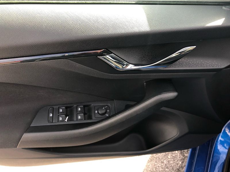 Škoda Scala 1.0 TSi SELECTION - fotka 15 z 27