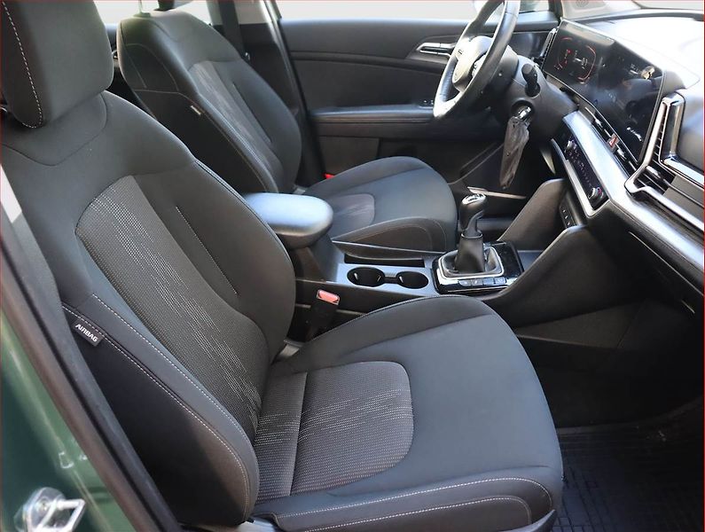 Kia Sportage (2022) Gold 1.6 T-GDI - fotka 9 z 23