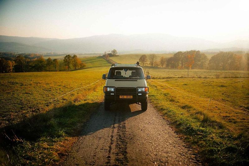Život v dodávce nabízí svobodu a mobilitu.