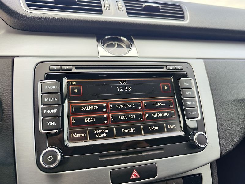 Volkswagen CC 2.0 TDI/130kW Sportline 4x4 AT - fotka 15 z 30