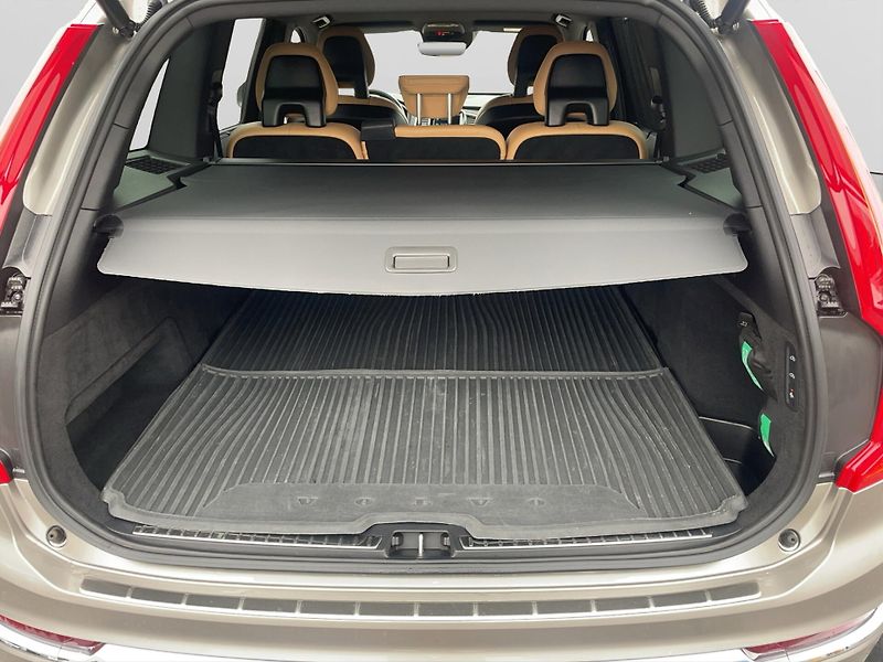 Volvo XC90 (2021) B5, 4X4, VZDUCH, ADAPT.SVĚTLA - fotka 16 z 22