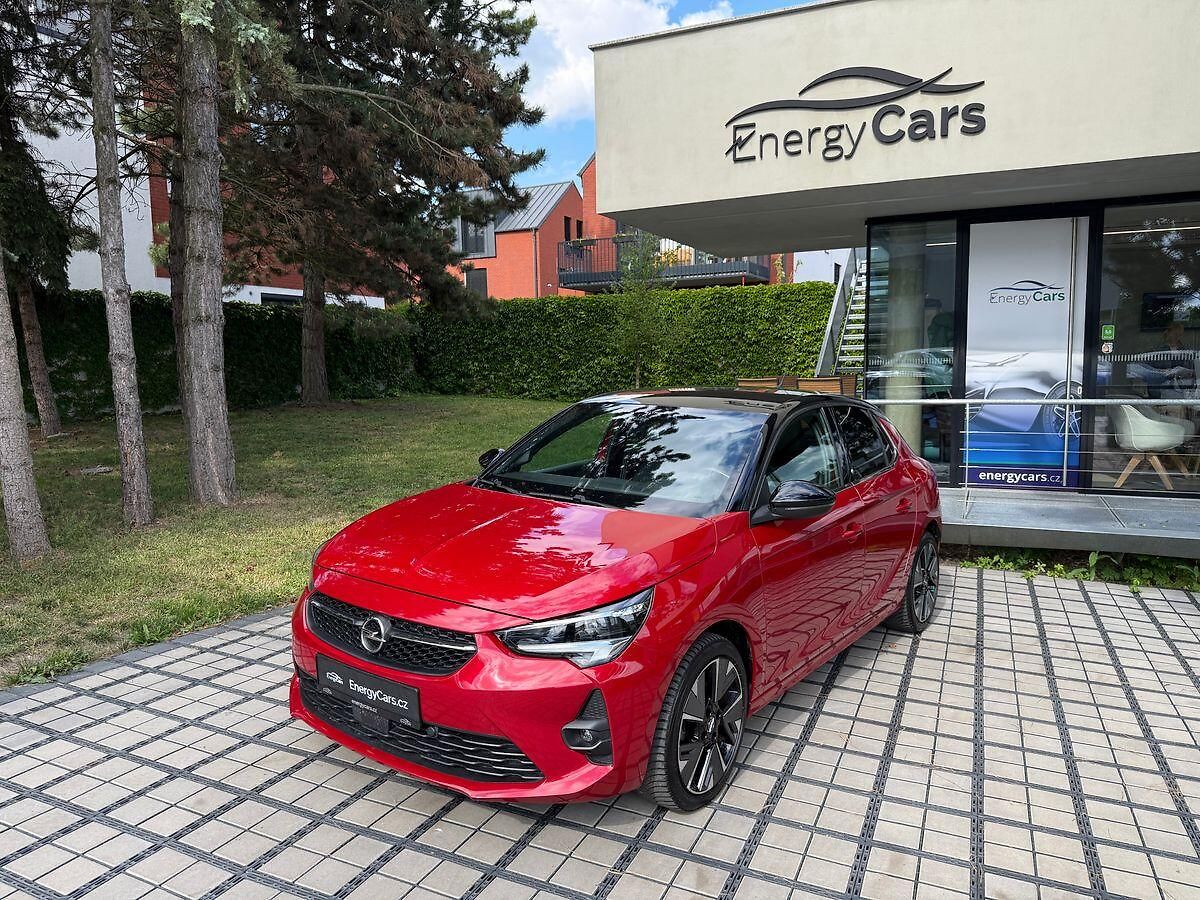 Opel Corsa Ultimate 50kWh Masáž LUX LED