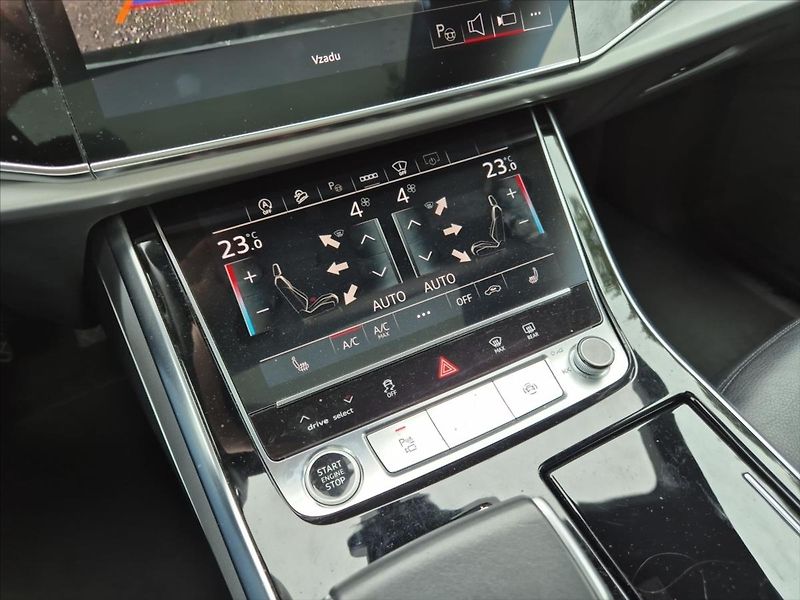 Audi Q8 3,0 50 TDi Quattro - fotka 16 z 18