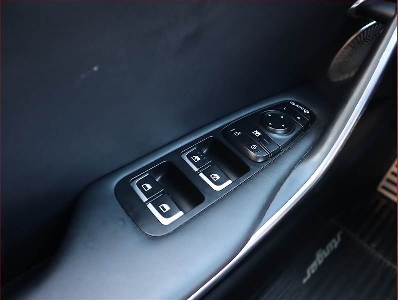 Kia Stinger (2019) 2.0 T-GDI, Automat, Kůže, Navi - fotka 16 z 23