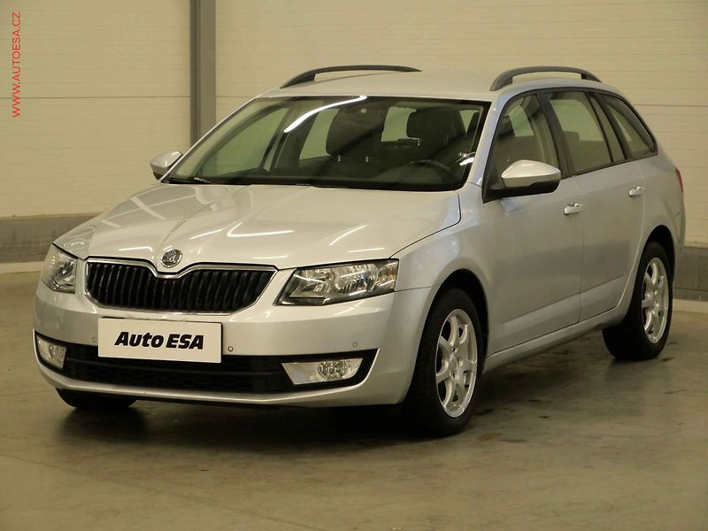 Škoda Octavia (2014) 1.4 TSi, AC, temp. - fotka 3 z 23