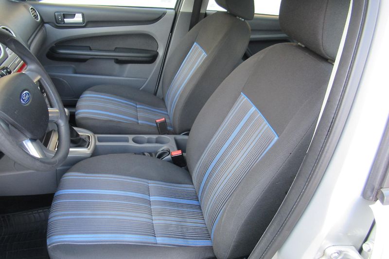 Ford Focus 1.4i KLIMA SADA KOL - fotka 11 z 21
