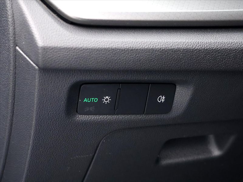 Škoda Octavia 2,0 TDI 110kW DSG CZ 1.Maj DPH - fotka 15 z 39