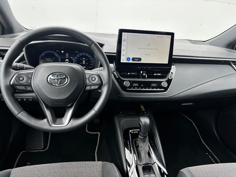 Toyota Corolla 1.8 HSD e-CVT Style Tech - fotka 5 z 28