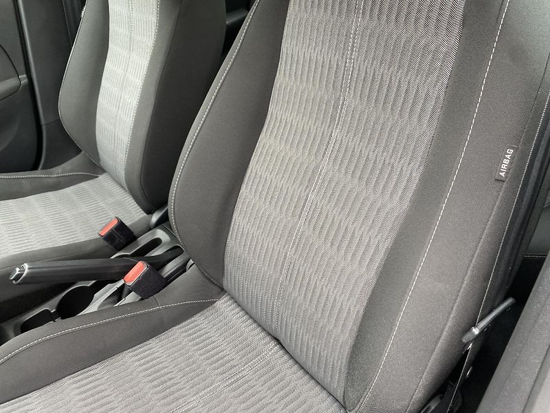 Opel Corsa 1.2i 75PS LIFE NAVI ALU 88TKM! - fotka 98 z 158