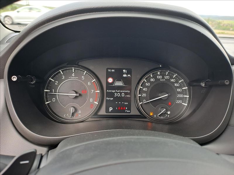 Suzuki S-Cross (2026) 1,4 BoosterJet Premium AT - fotka 13 z 19